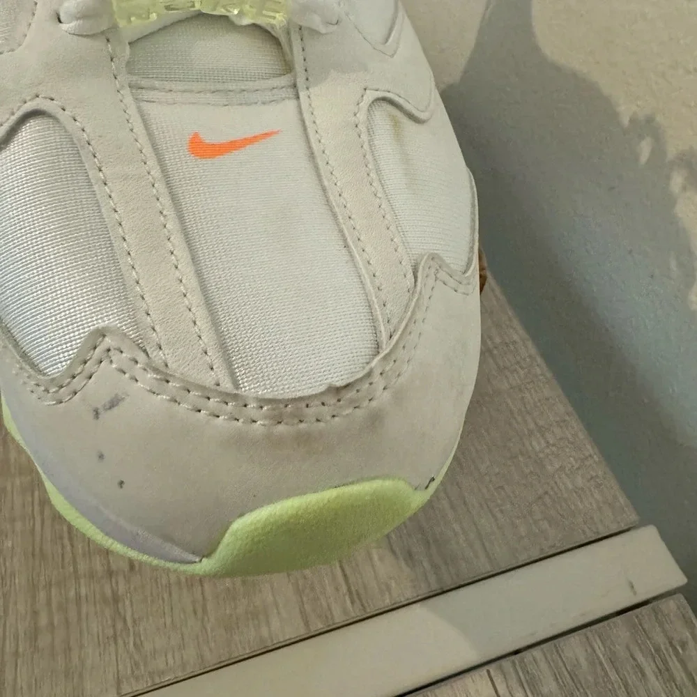 Nike low top
